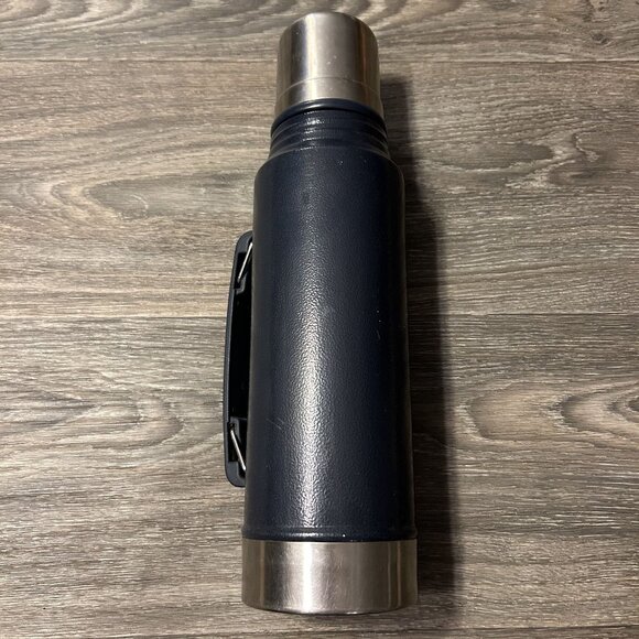 Stanley Classic Vacuum Thermos 100 Anniversary Edition 1 Qt Stainless Steel Navy - Picture 4 of 11